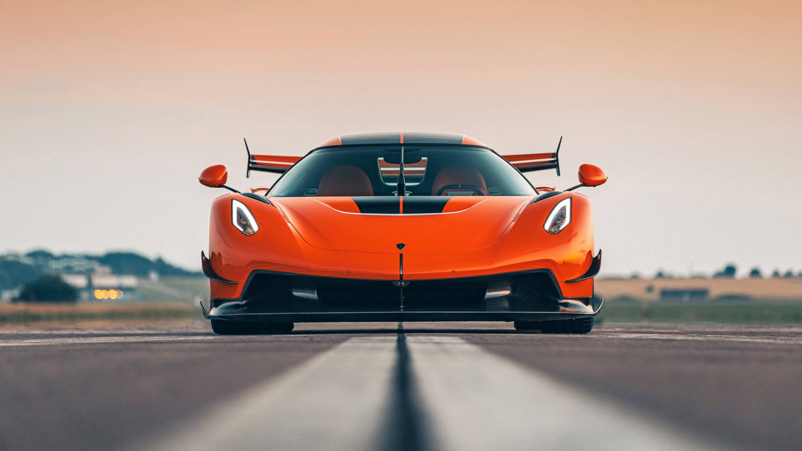 2560x1440 نارنجی کار Koenigsegg Jesko وال پیپر