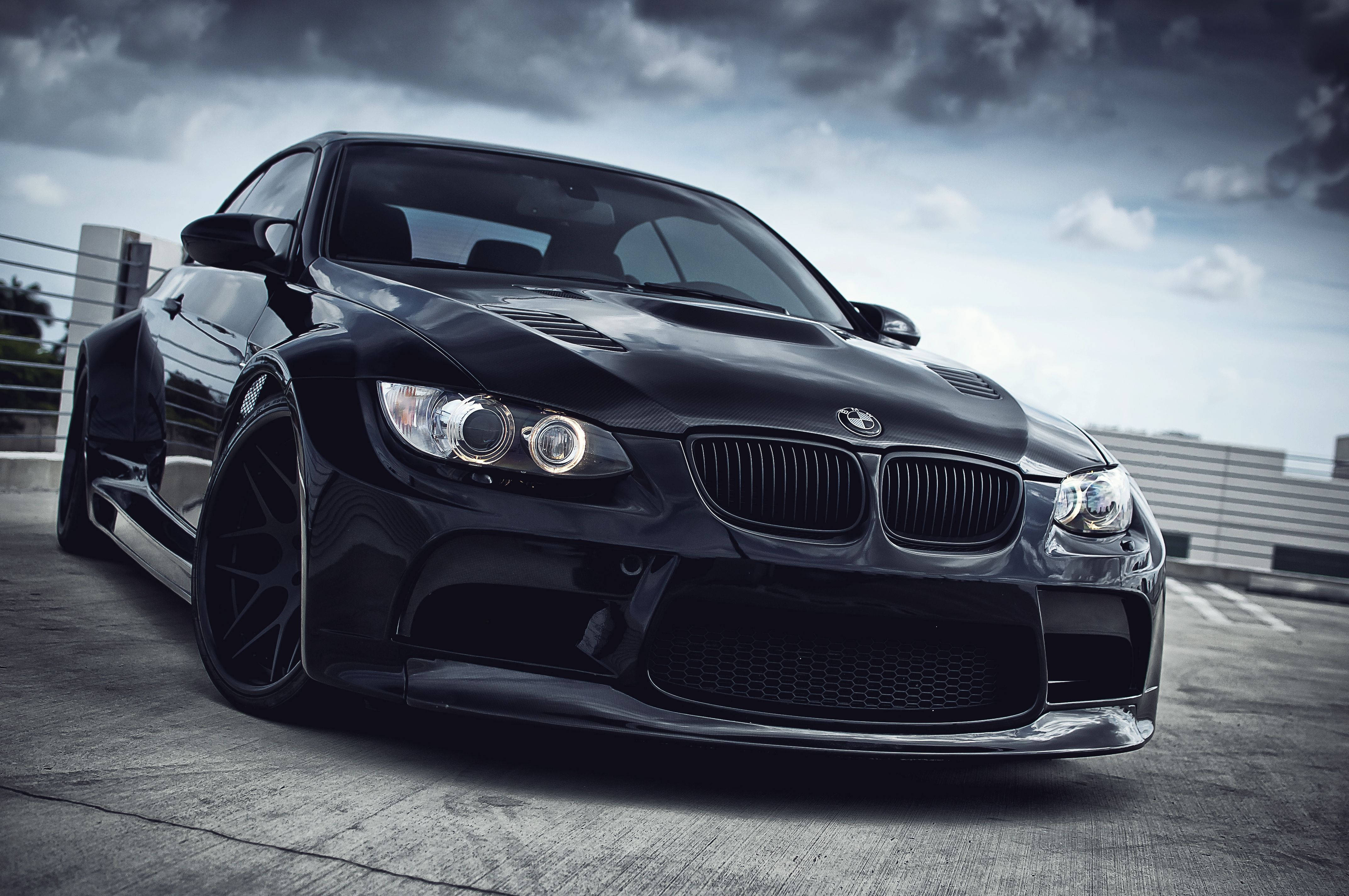 کالی BMW 4K لیپ ٹاپ کار وال پیپر
