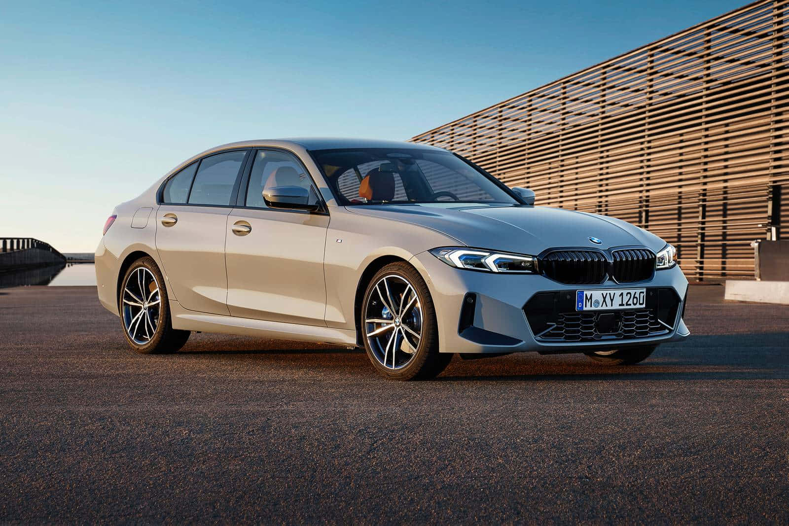 BMW کی طاقت کا تجربہ کریں وال پیپر