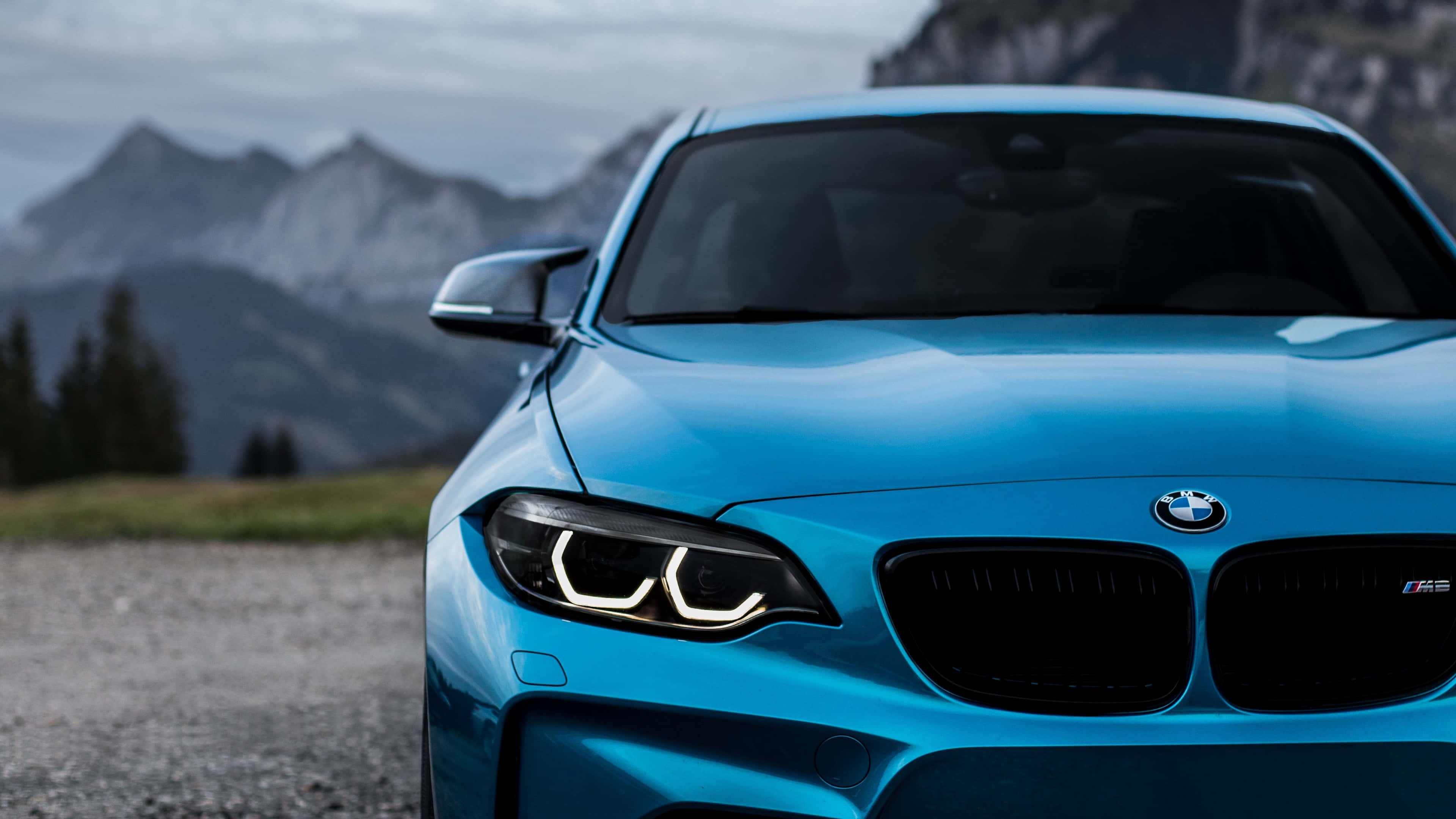 اسپورٹی اور خوبصورت BMW وال پیپر