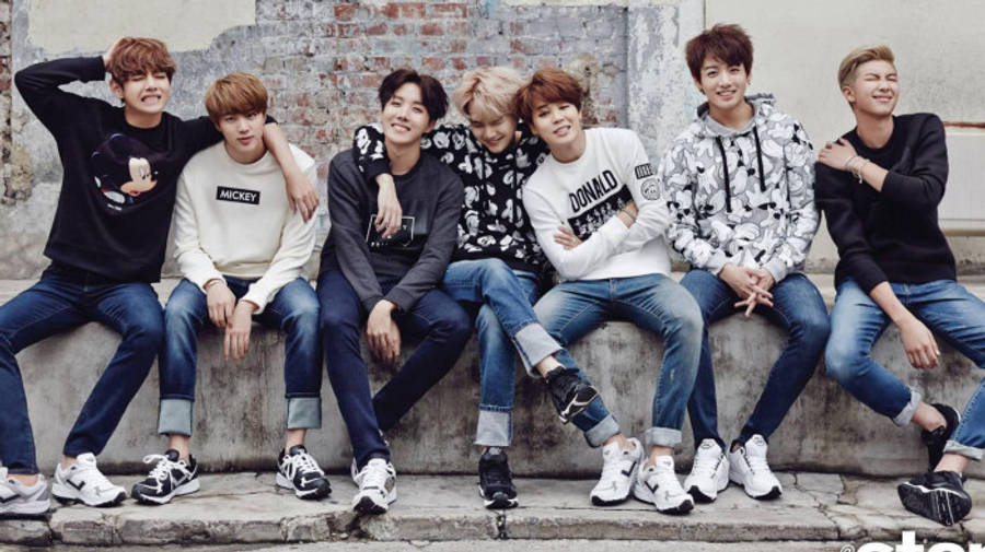 موسیقی میں گم - BTS BangtanTV وال پیپر