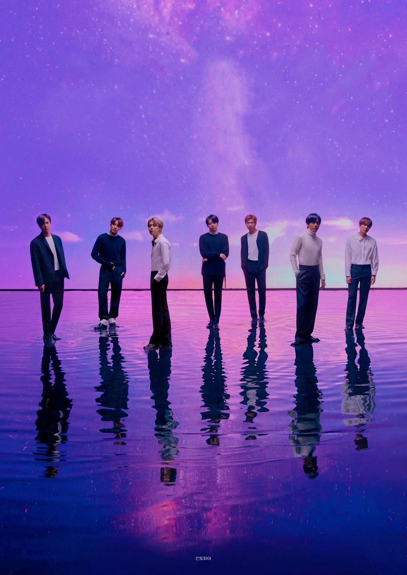 BTS OT7 پیسٹل جامنی رنگ میں وال پیپر