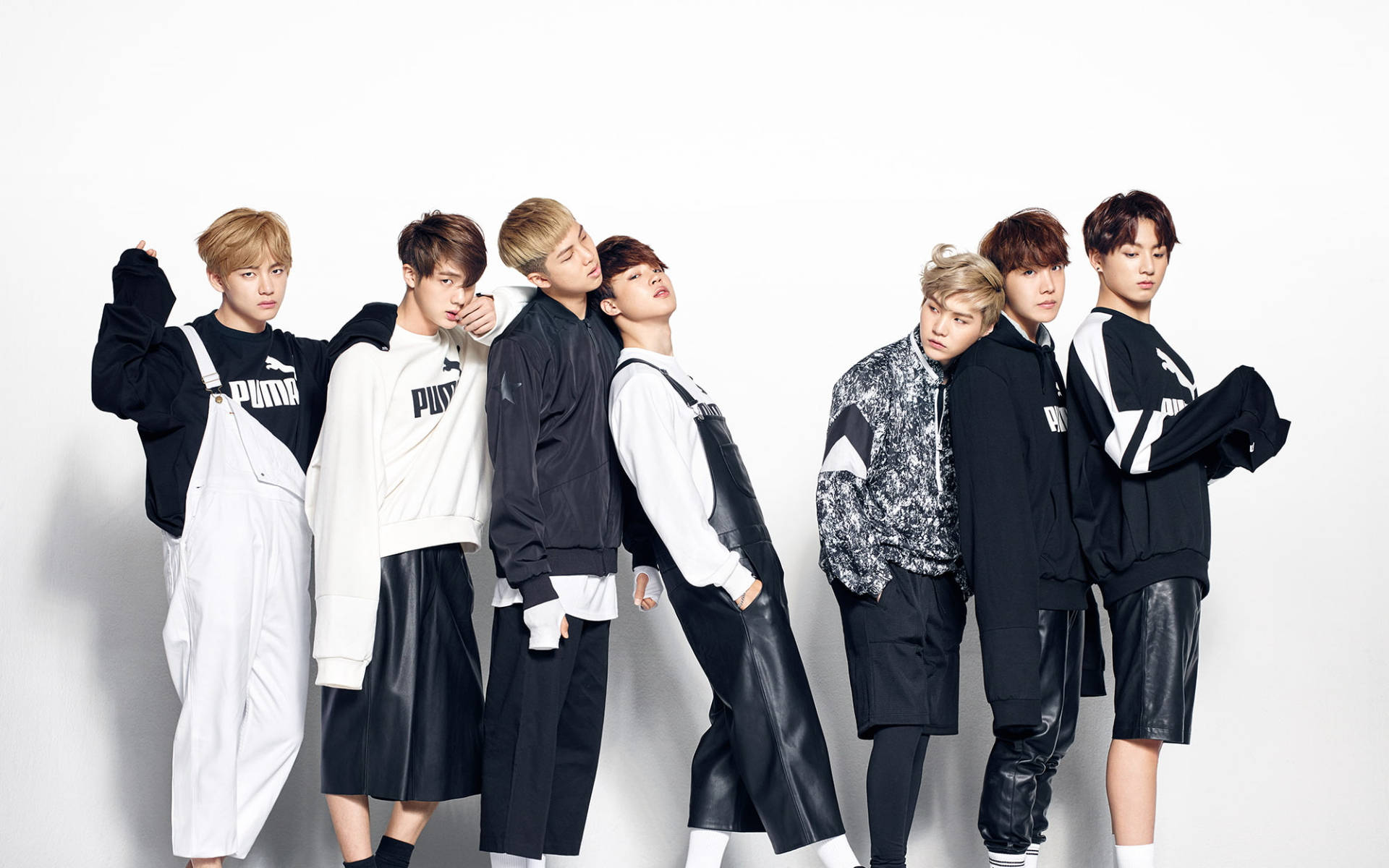 BTS گروپ فوٹو PUMA لباس وال پیپر