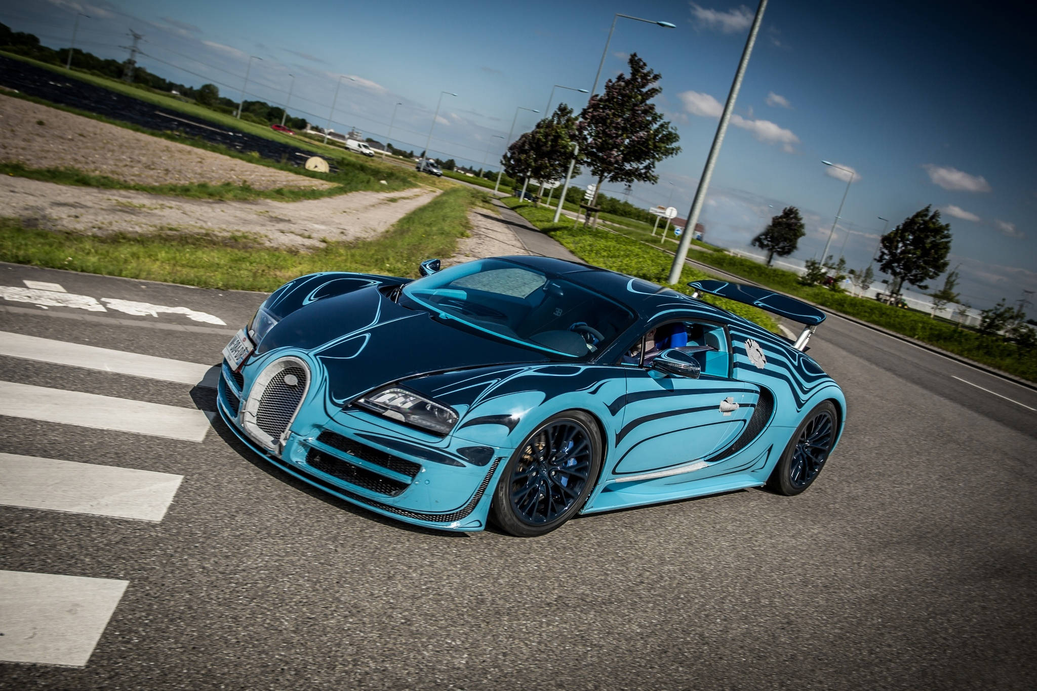نیلم نیلا Bugatti Veyron وال پیپر