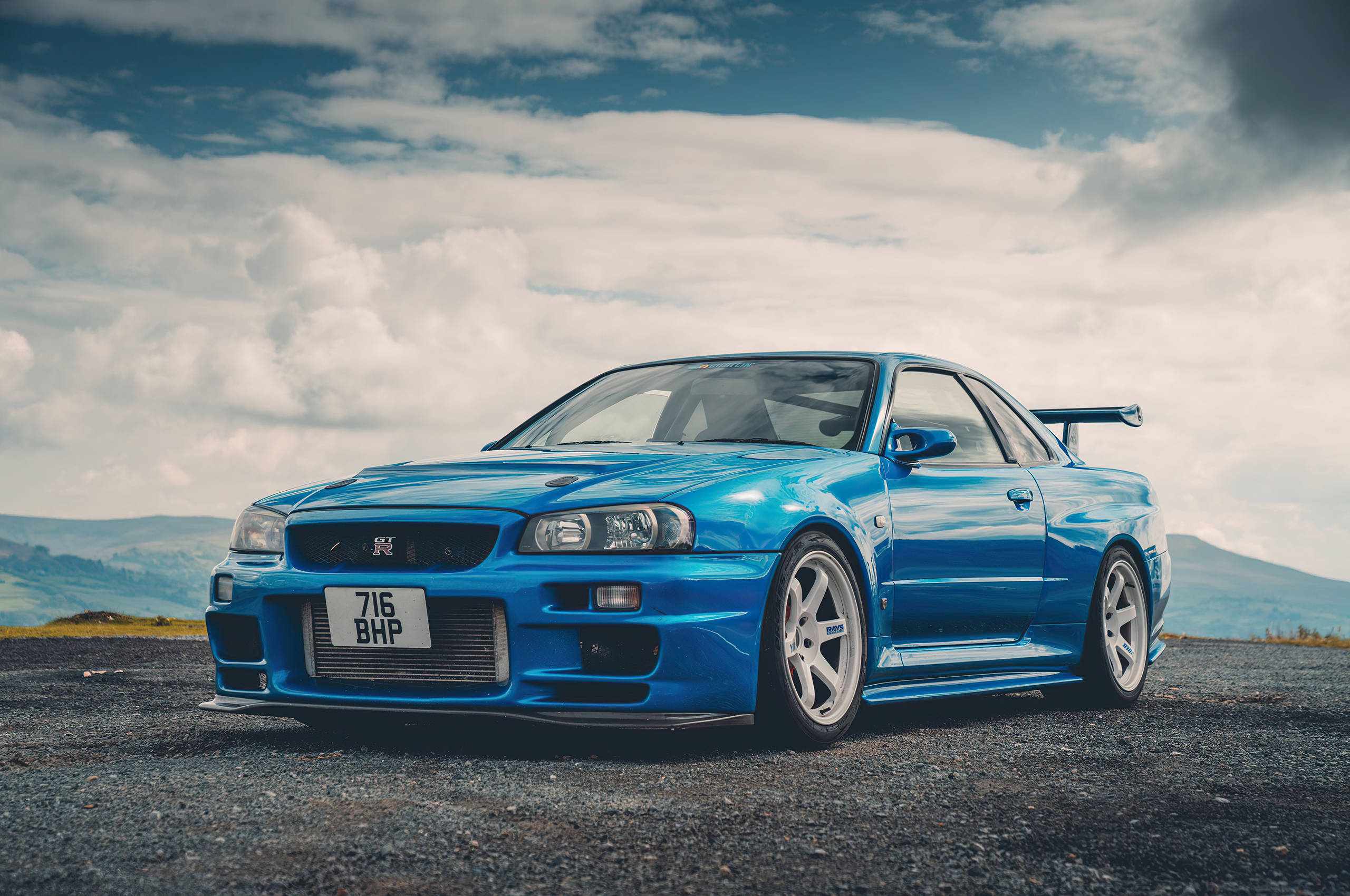 فیروزی نیسان اسکائی لائن GTR R34 وال پیپر
