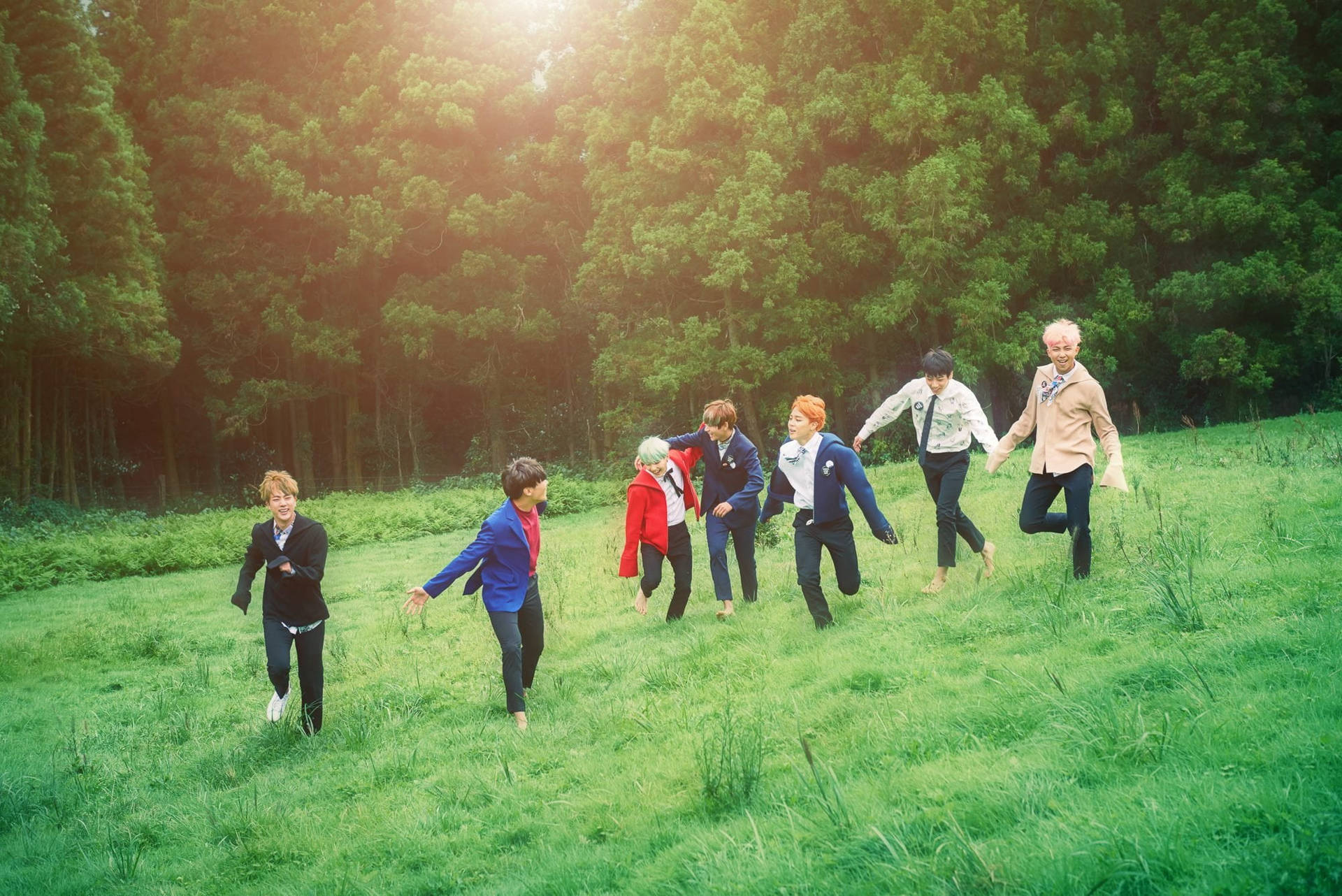 HYYH دور کا کول BTS لیپ ٹاپ — بی ٹی ایس وال پیپر