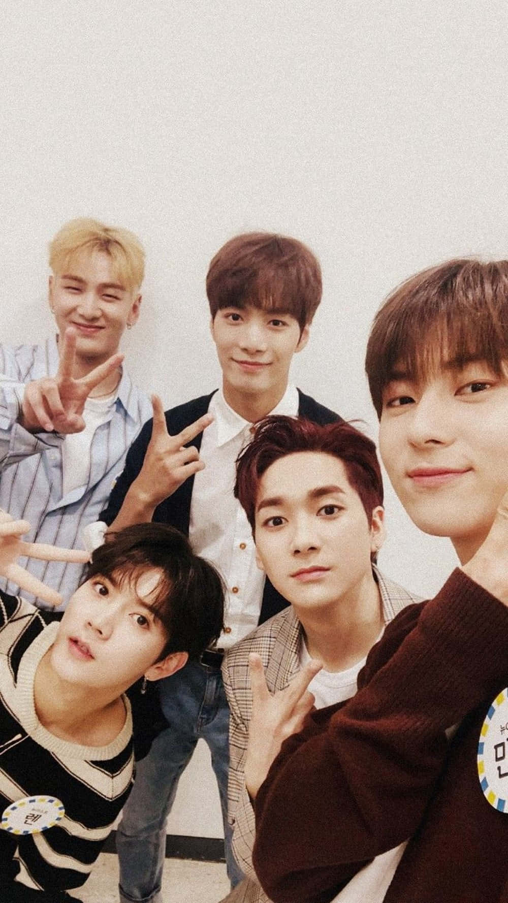 NU'EST - کے پاپ موسیقی میں ایک طاقت وال پیپر