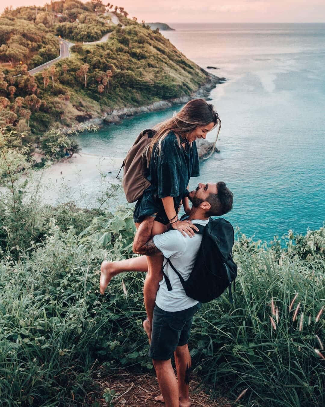 محبت فضا میں ہے وال پیپر