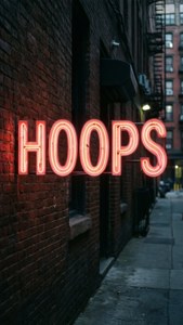 شہری نیون نشان جس میں لفظ HOOPS لکھا ہے — باسکٹ بال جی آئی ایف وال پیپر